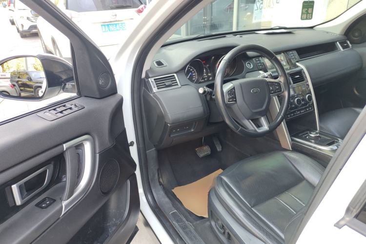 Used Land Rover Discovery Sport 2018 240 PS SE Version Driver Seat