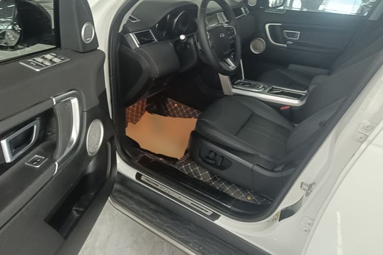 Used Land Rover Discovery Sport 2018 240 PS SE Version Driver Seat