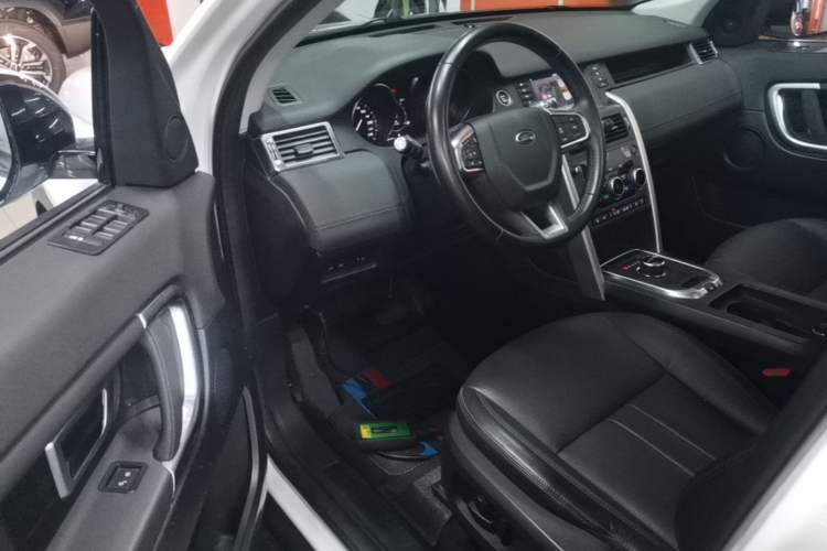 Used Land Rover Discovery Sport 2018 240 PS SE Version Driver Seat