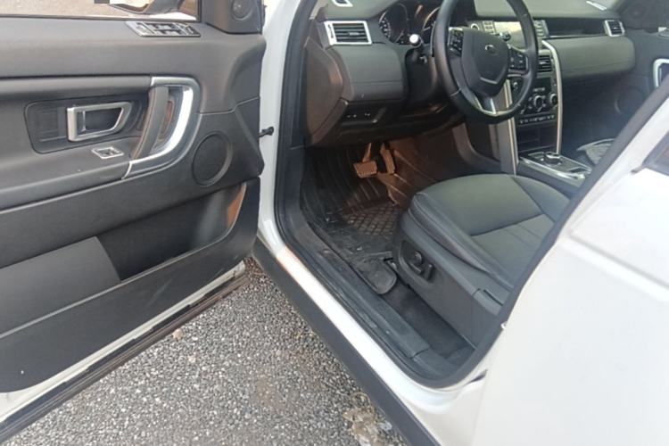 Used Land Rover Discovery Sport 2018 240 PS SE Version Driver Seat