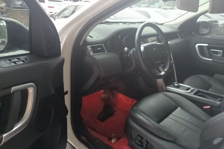 Used Land Rover Discovery Sport 2018 240 PS SE Version Driver Seat