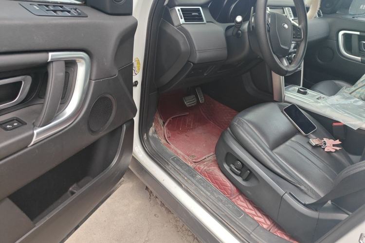 Used Land Rover Discovery Sport 2018 240 PS SE Version Driver Seat