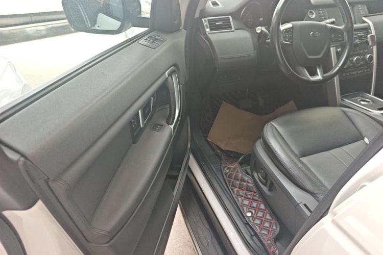 Used Land Rover Discovery Sport 2018 240 PS HSE Version Driver Seat