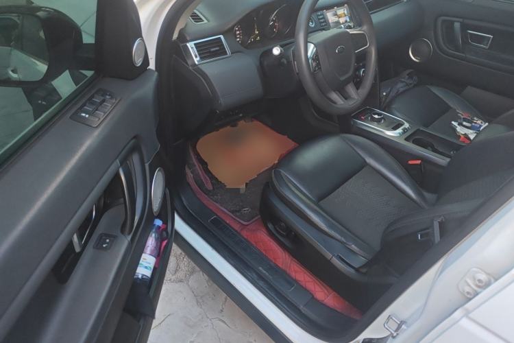 Used Land Rover Discovery Sport 2018 200 PS PURE Edition Driver Seat