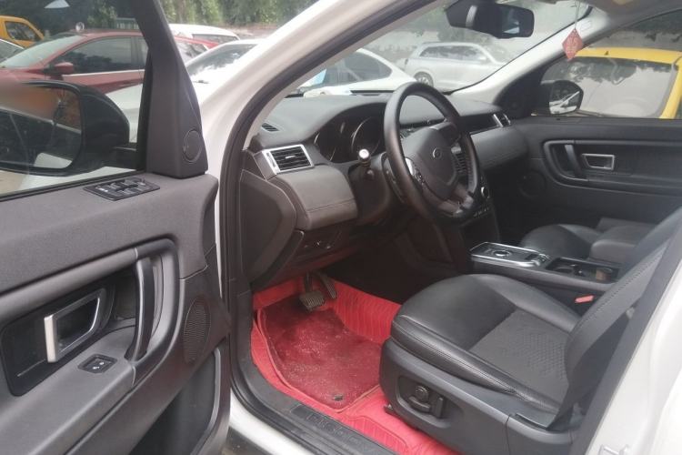 Used Land Rover Discovery Sport 2018 240 PS PURE Edition Driver Seat