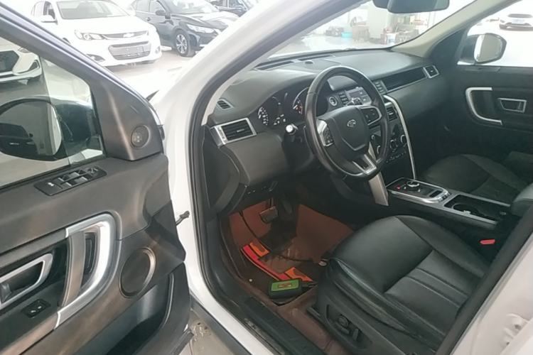 Used Land Rover Discovery Sport 2018 240 PS SE Version Driver Seat