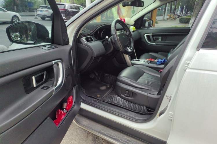 Used Land Rover Discovery Sport 2018 240 PS SE Version Driver Seat