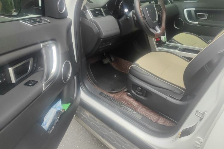 Used Land Rover Discovery Sport 2018 240 PS HSE Version Driver Seat