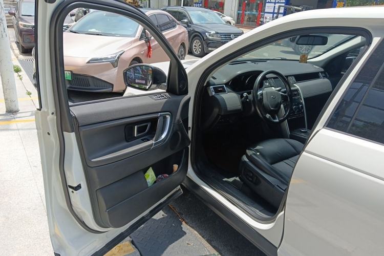 Used Land Rover Discovery Sport 2018 240 PS SE Version Driver Seat