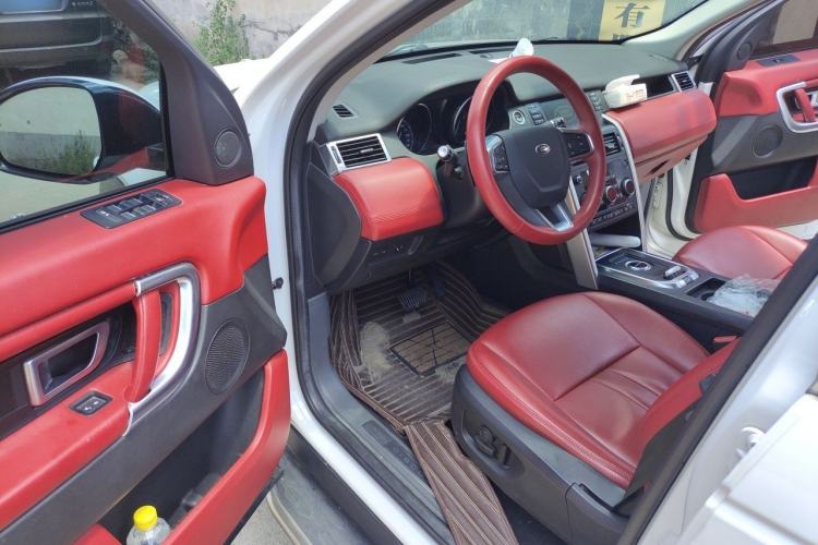 Used Land Rover Discovery Sport 2018 240 PS SE Version Driver Seat