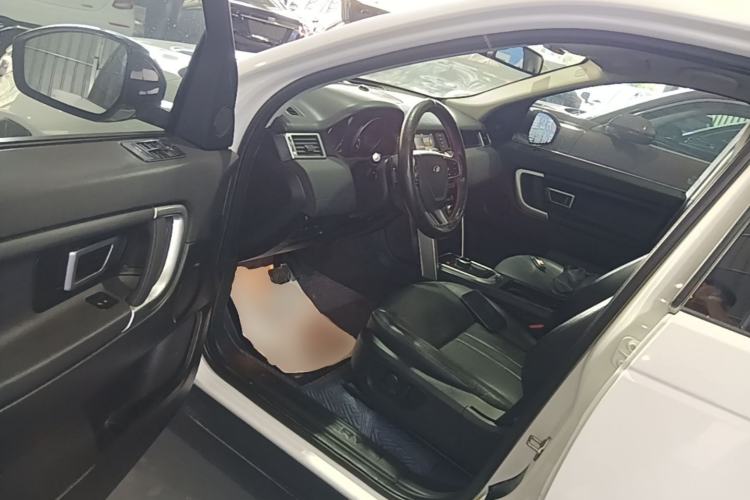Used Land Rover Discovery Sport 2018 240 PS SE Version Driver Seat