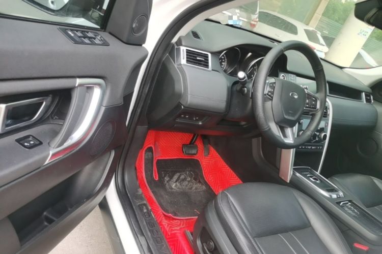 Used Land Rover Discovery Sport 2018 240 PS SE Version Driver Seat