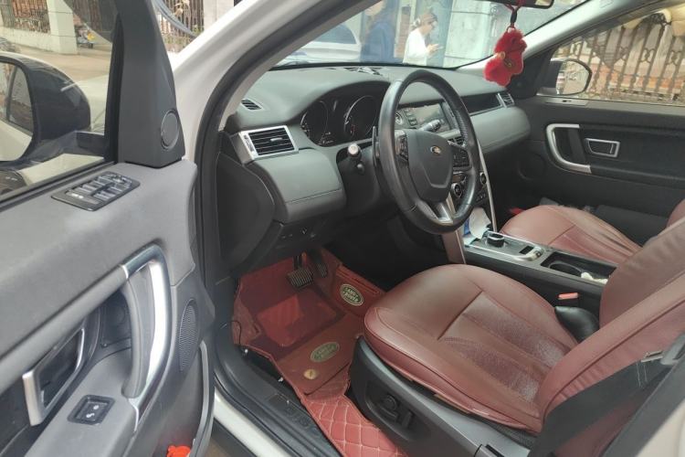 Used Land Rover Discovery Sport 2018 240 PS SE Version Driver Seat