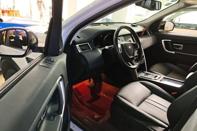 Used Land Rover Discovery Sport 2018 240 PS SE Version Driver Seat