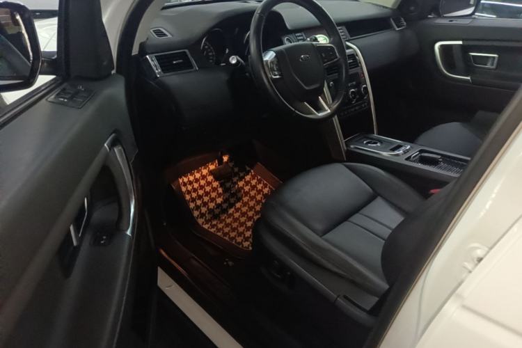 Used Land Rover Discovery Sport 2018 240 PS SE Version Driver Seat