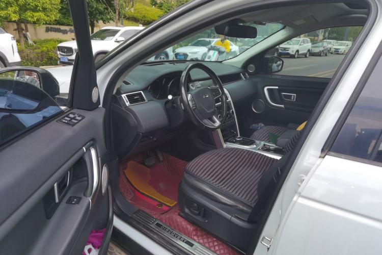 Used Land Rover Discovery Sport 2018 240 PS SE Version Driver Seat