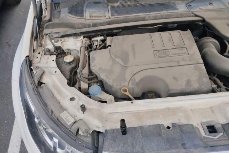 Used Land Rover Discovery Sport 2018 240 PS Zhiyue Limited Edition Engine Bay Right
