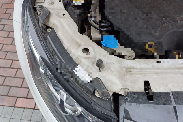 Used Land Rover Discovery Sport 2018 240 PS SE Version Engine Bay Right