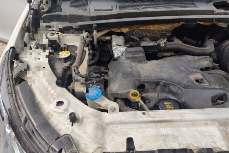 Used Land Rover Discovery Sport 2018 240 PS HSE Version Engine Bay Right