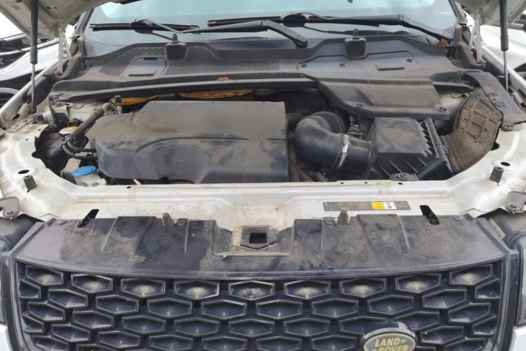 Used Land Rover Discovery Sport 2018 240 PS SE Version Engine Bay