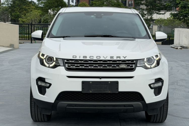 Used Land Rover Discovery Sport 2018 240 PS SE Version Exterior 1