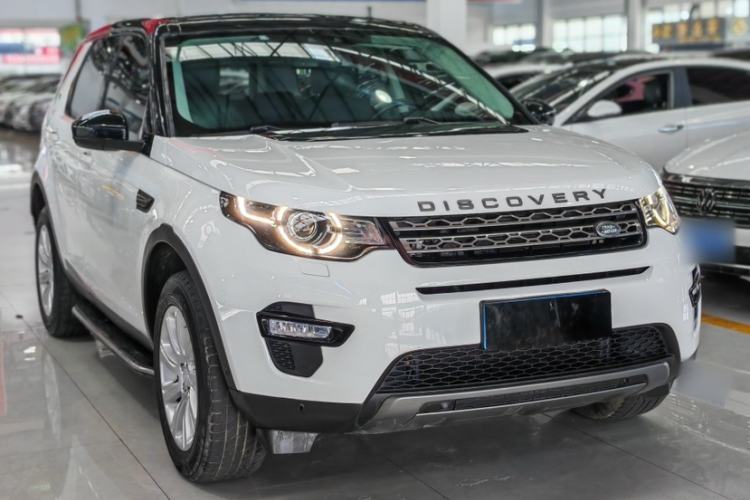 Used Land Rover Discovery Sport 2018 240 PS SE Version Exterior 1