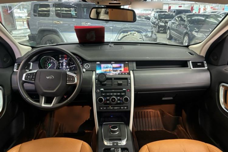 Used Land Rover Discovery Sport 2018 240 PS HSE LUXURY Edition Exterior 10