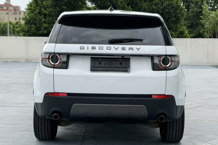 Used Land Rover Discovery Sport 2018 240 PS SE Version Exterior 2