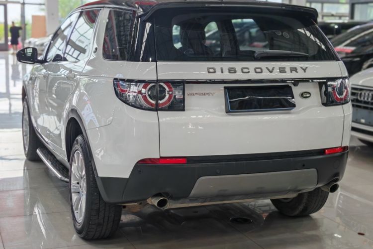 Used Land Rover Discovery Sport 2018 240 PS SE Version Exterior 2
