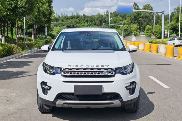 Used Land Rover Discovery Sport 2018 240 PS HSE Version Exterior 2