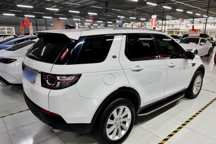 Used Land Rover Discovery Sport 2018 240 PS PURE Edition Exterior 2