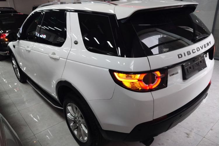 Used Land Rover Discovery Sport 2018 240 PS SE Version Exterior 2