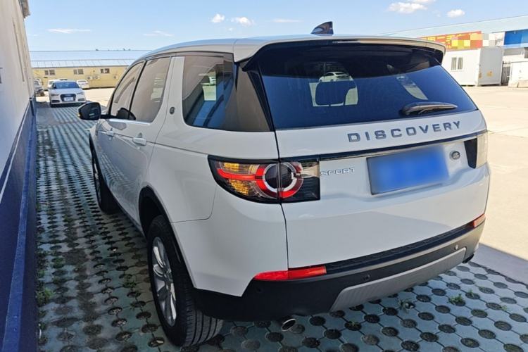 Used Land Rover Discovery Sport 2018 240 PS SE Version Exterior 2