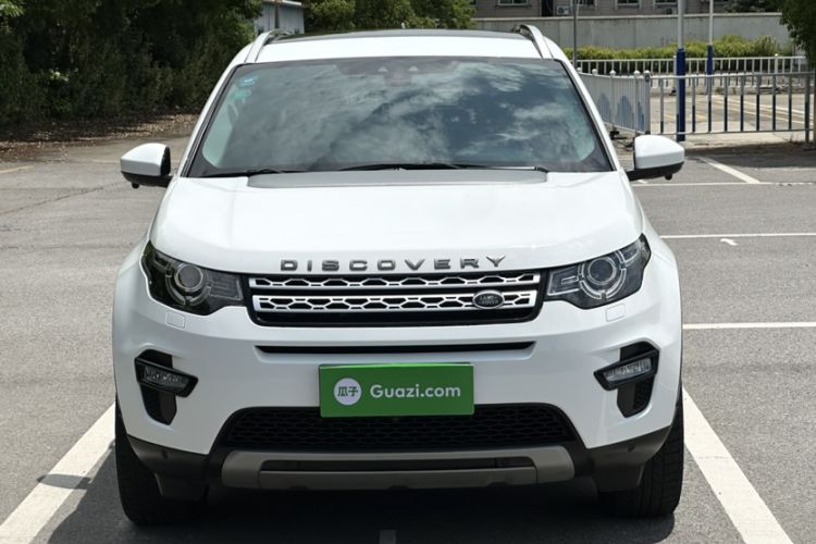 Used Land Rover Discovery Sport 2018 240 PS HSE Version Exterior 2