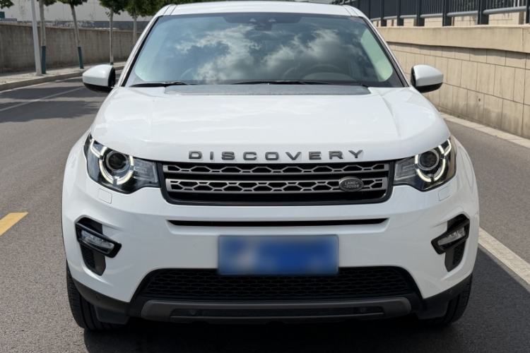 Used Land Rover Discovery Sport 2018 240 PS SE Version Exterior 3