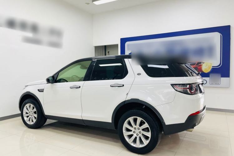 Used Land Rover Discovery Sport 2018 240 PS SE Version Exterior 3