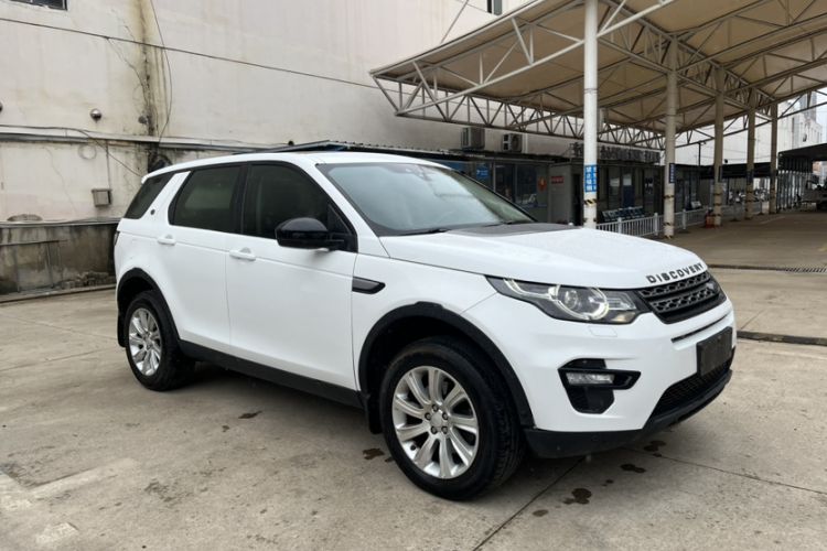 Used Land Rover Discovery Sport 2018 240 PS PURE Edition Exterior 4