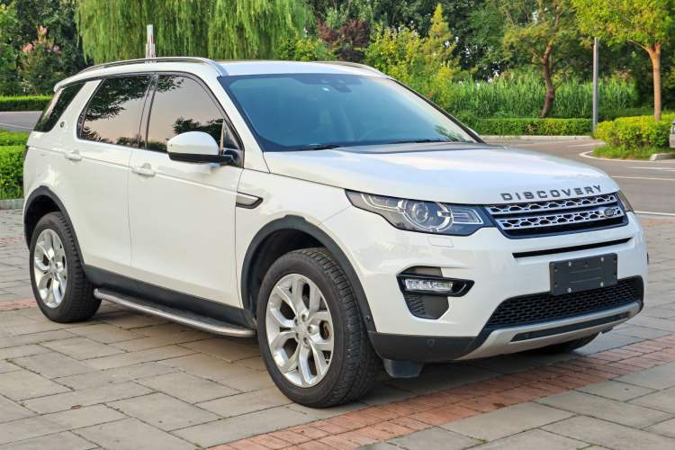 Used Land Rover Discovery Sport 2018 240 PS HSE Version Exterior 4