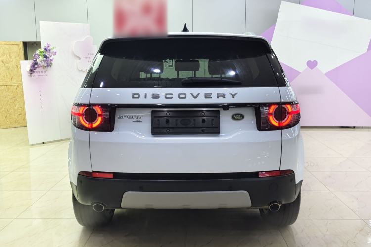 Used Land Rover Discovery Sport 2018 240 PS HSE Version Exterior 5