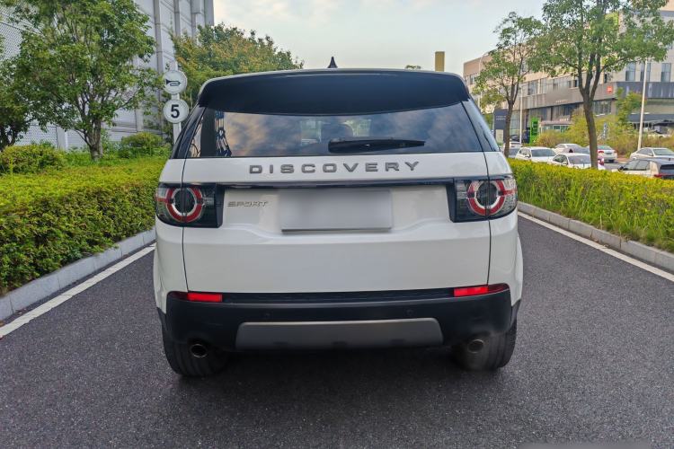 Used Land Rover Discovery Sport 2018 240 PS SE Version Exterior 6