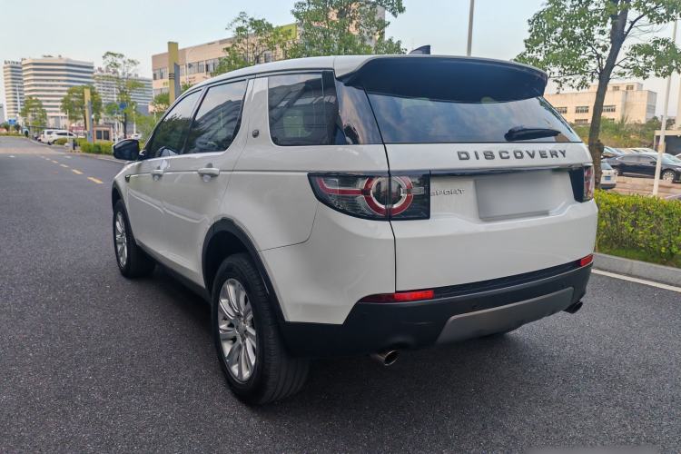 Used Land Rover Discovery Sport 2018 240 PS SE Version Exterior 8