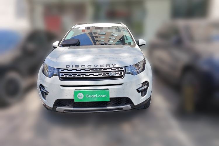 Used Land Rover Discovery Sport 2018 240 PS HSE Version Front