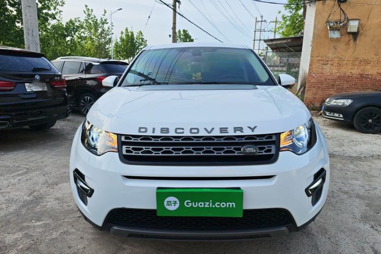 Used Land Rover Discovery Sport 2018 240 PS SE Version Front