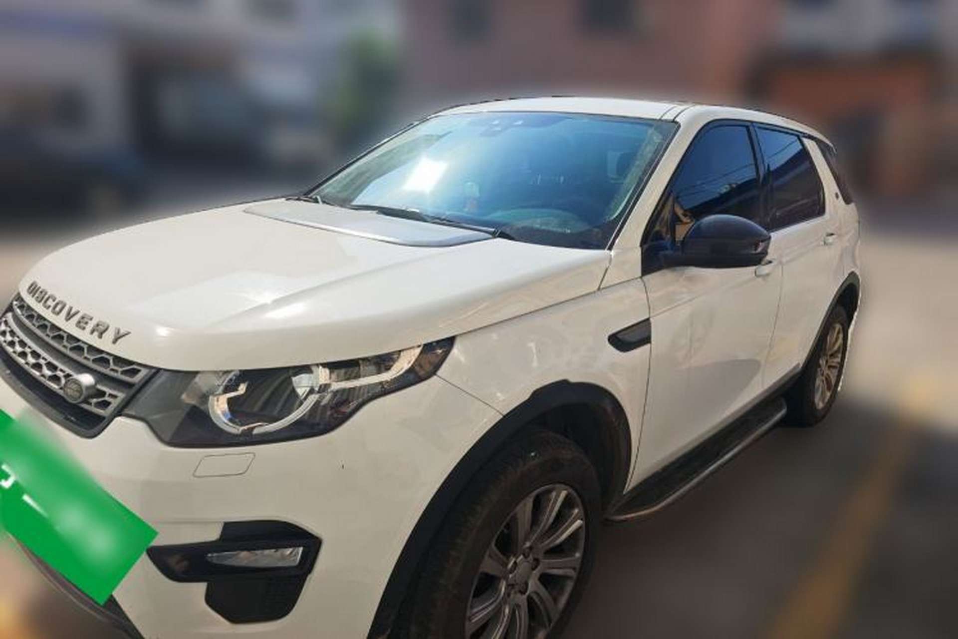 Used Land Rover Discovery Sport 2018 200 PS PURE Edition Front Left 45 Deg