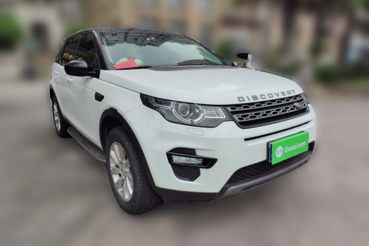 Used Land Rover Discovery Sport 2018 240 PS SE Version Front Right 45 Deg