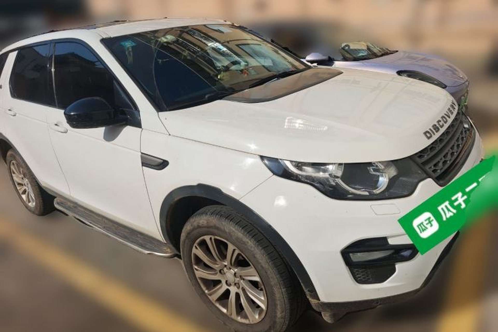 Used Land Rover Discovery Sport 2018 200 PS PURE Edition Front Right 45 Deg