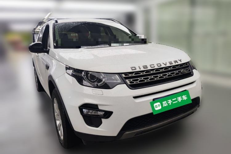 Used Land Rover Discovery Sport 2018 240 PS SE Version Front Right 45 Deg