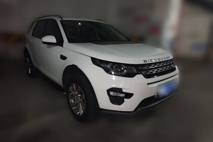 Used Land Rover Discovery Sport 2018 240 PS SE Version Front Right 45 Deg