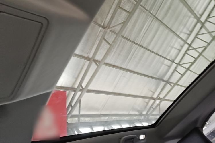 Used Land Rover Discovery Sport 2018 240 PS SE Version Headliner