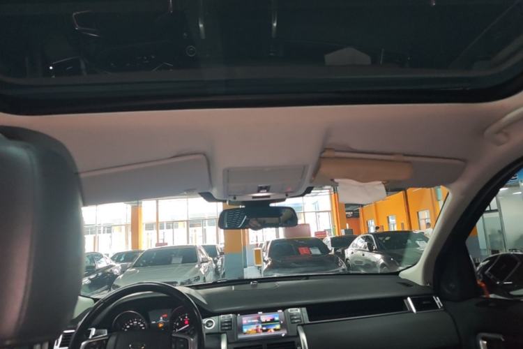 Used Land Rover Discovery Sport 2018 240 PS HSE Version Headliner